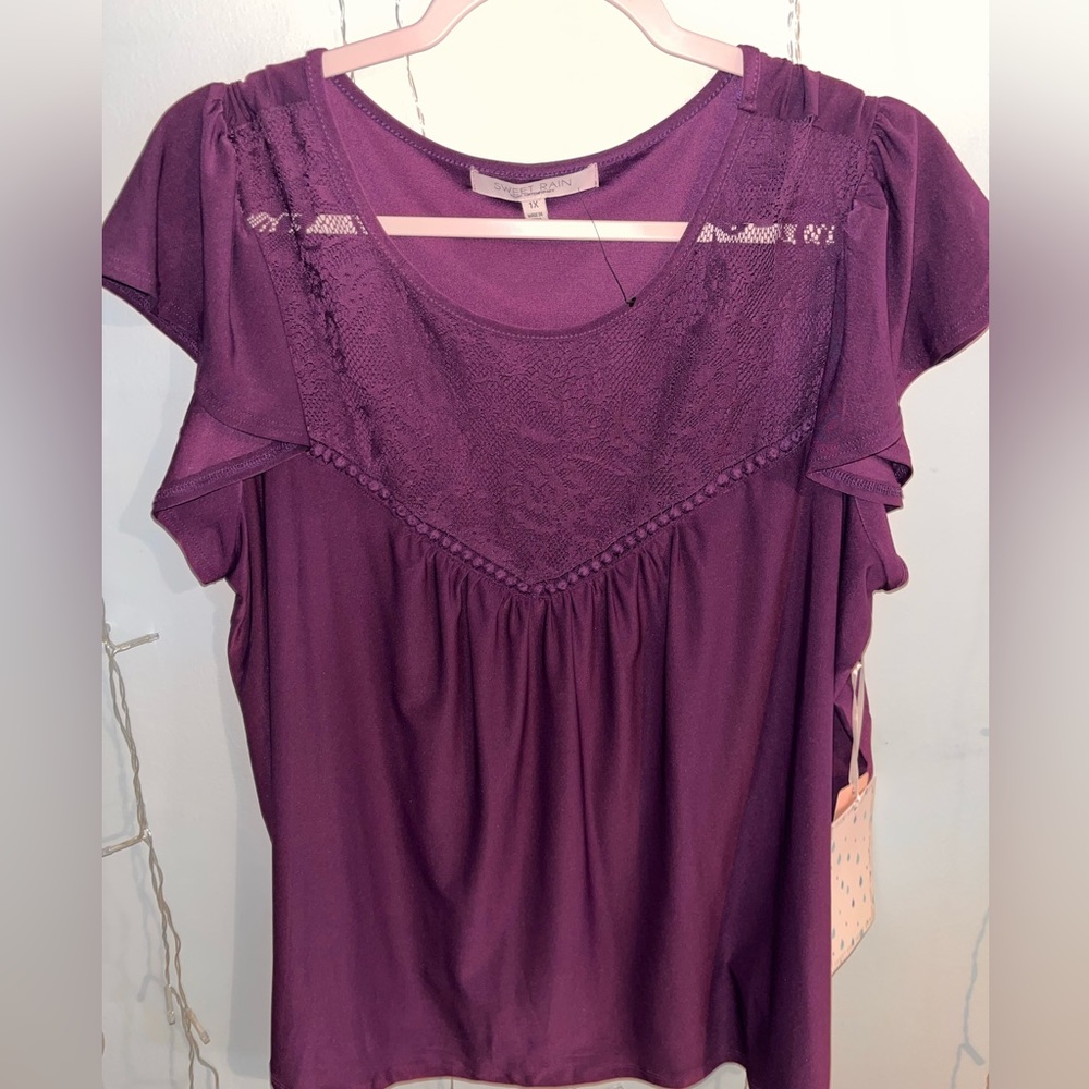 womens plum colored blouse with lace detail size 1xl